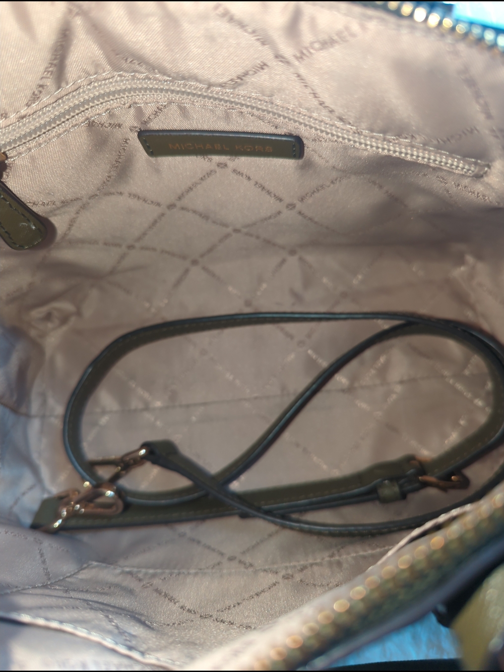 MICHAEL KORS Leather Olive MK Signature Dome Satchel MK Hangtag W Strap New - Picture 5 of 5